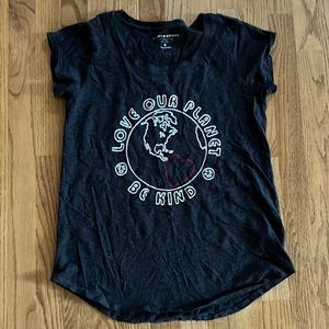 Love our planet T-shirt